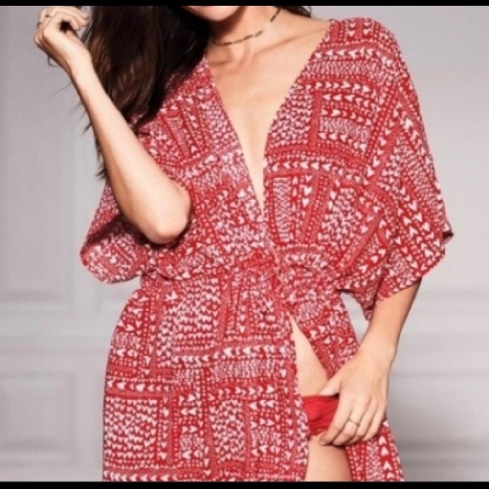 Victoria’s Secret Red White Heart Kimono Robe